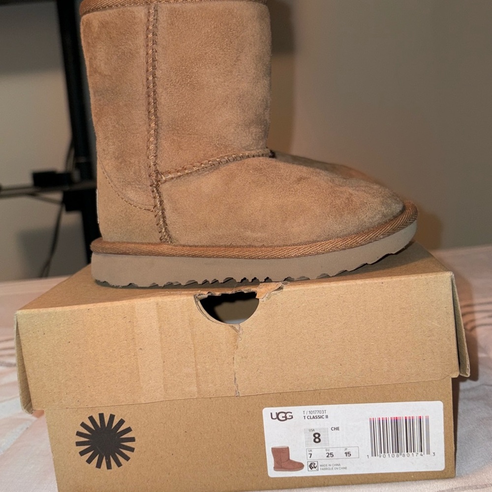 UGG classic Tall size 8C GREAT CONDITION